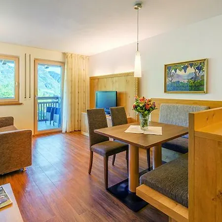 Villa Residence Franziskus Dorf Tirol Exterior foto